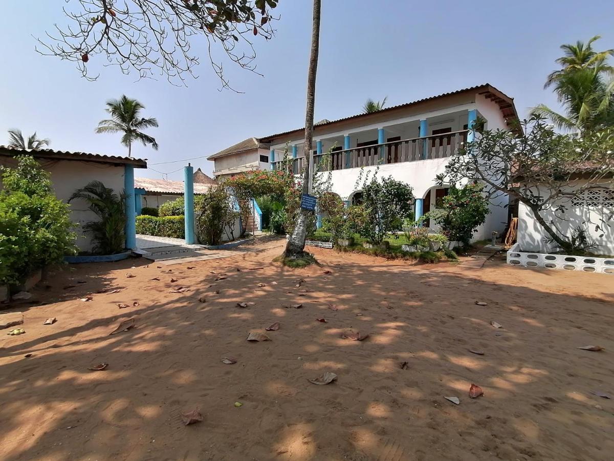 Capriccio Grand-Bassam Exterior photo